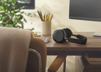 Jabra-Evolve3-85-UC-Home-Office-Lying-Medium-scaled-350x250 Accueil