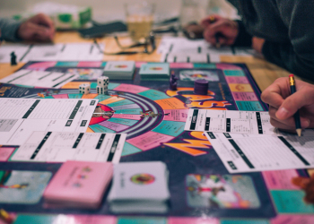 board-game-night-with-friends-around-the-table-2026-09-22-22-12-18-utc-350x250 Accueil