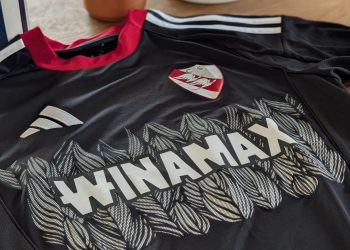 [FOOT] Racing Club de Strasbourg : zoom sur le maillot Third 2025-26 (il est magnifique !)